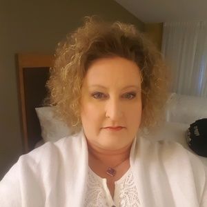 Meet your Posher, Carol